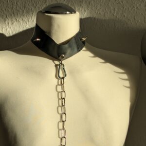 LATEX HARNESS W CHAINS S-XL